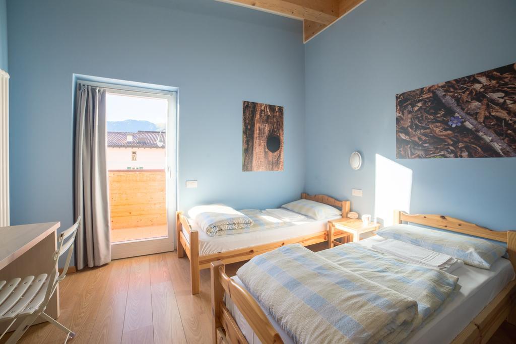 Hostel L'Ost - Ostello Di Grumes Eksteriør billede