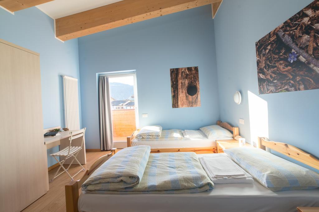 Hostel L'Ost - Ostello Di Grumes Eksteriør billede