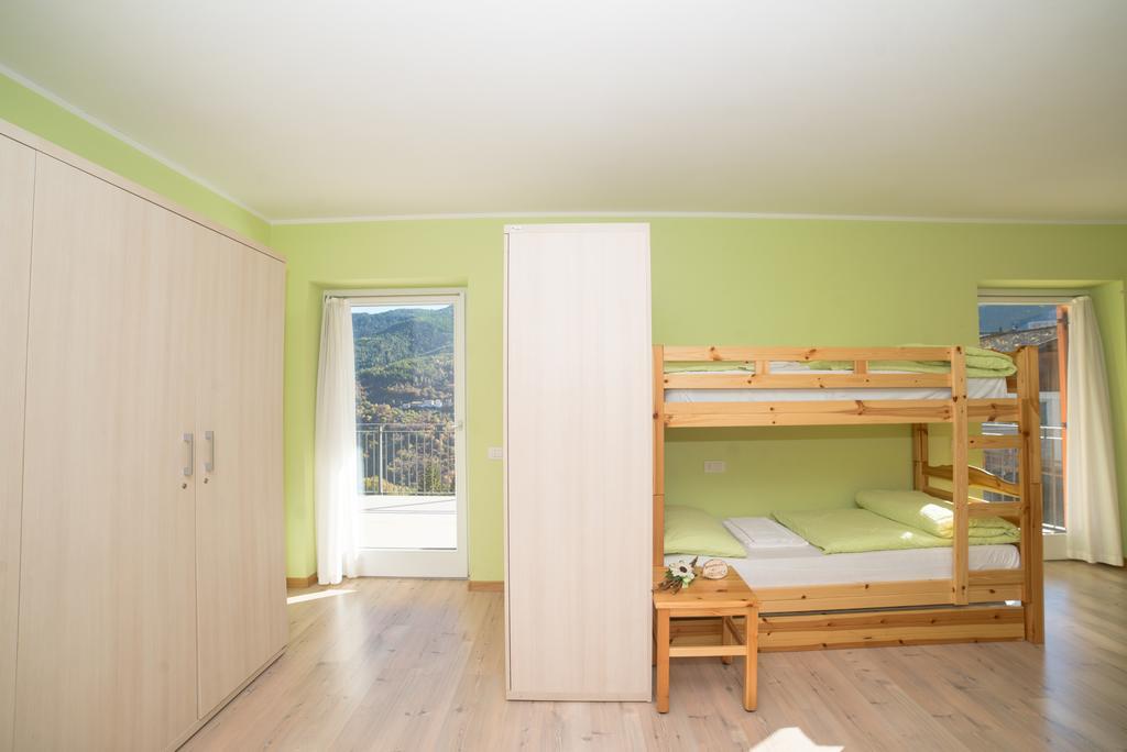 Hostel L'Ost - Ostello Di Grumes Eksteriør billede